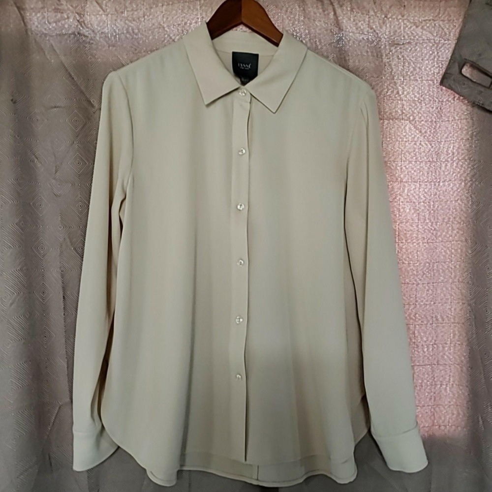 Lyssé Button Up Shirt Womens Large Beige Collared Long Sleeve Woven Tunic Top
